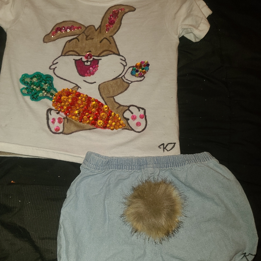 A adorable custom bunny 🐇 🥕set